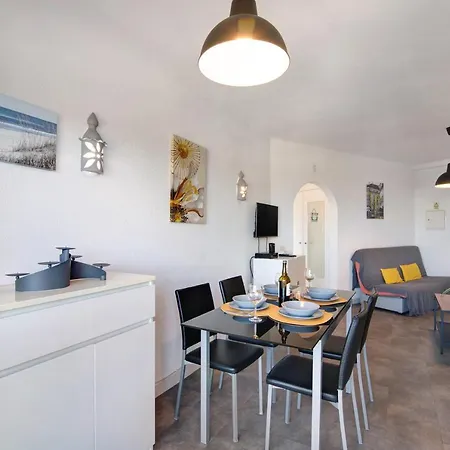 Apartment T1 Marques *